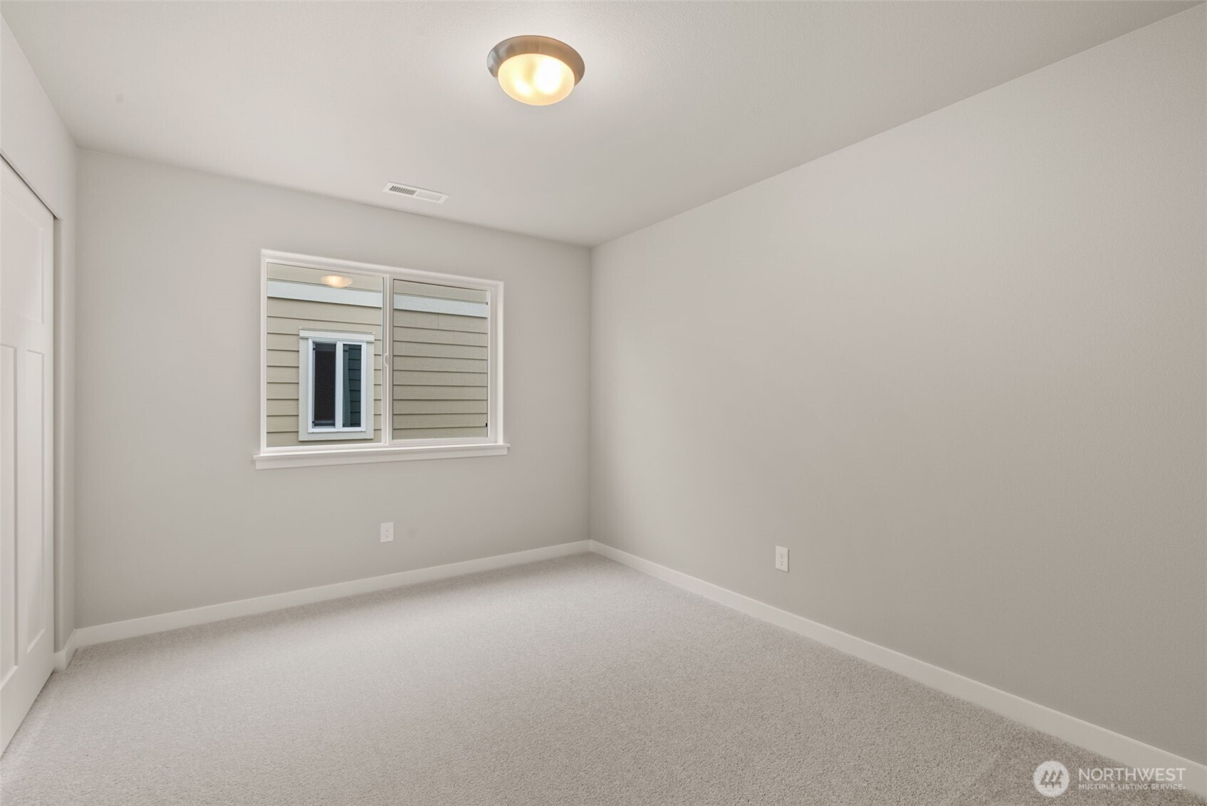 9037 Wyatt Loop SE, Tumwater, WA 98501