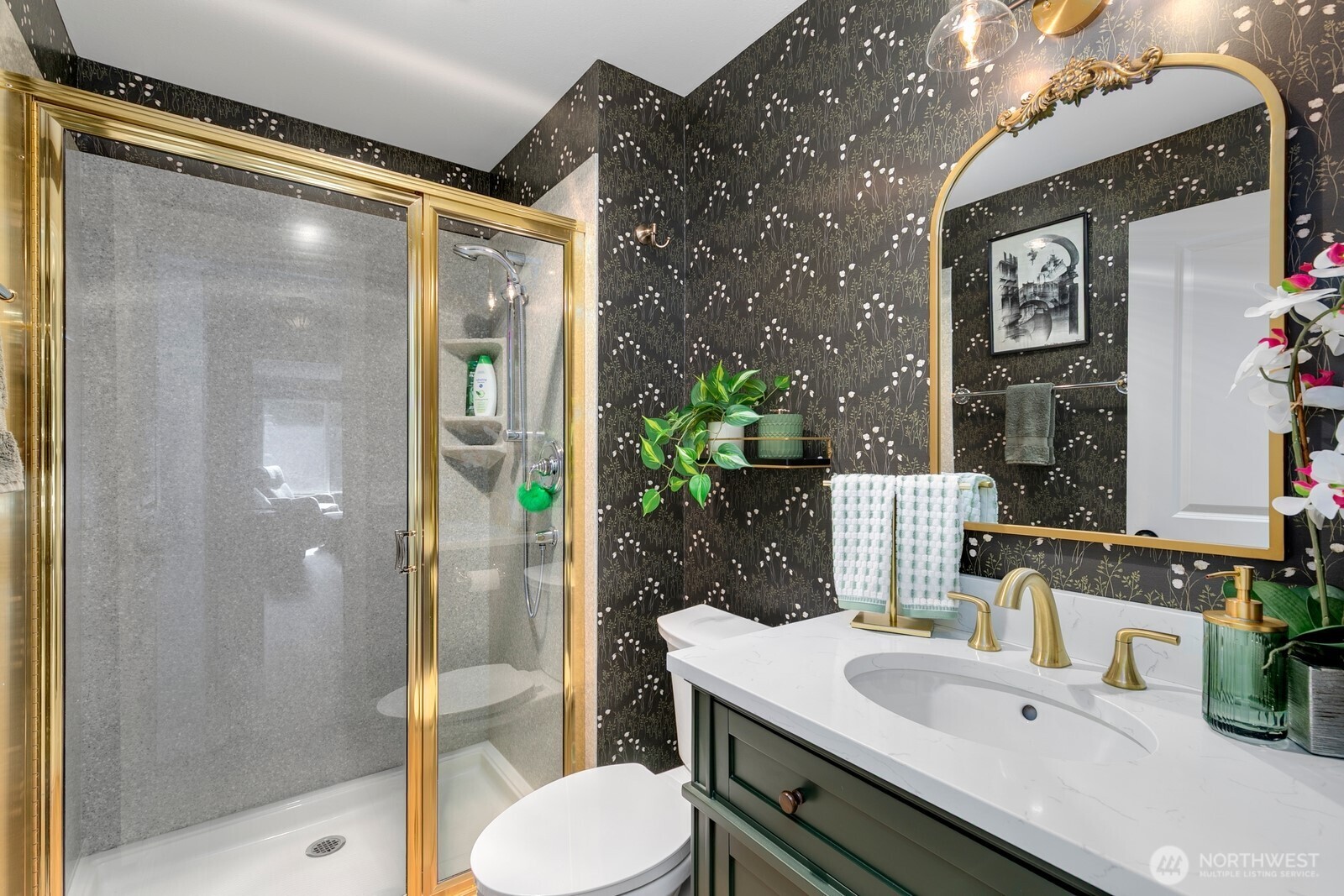 609 7th N #B304, Edmonds, WA 98020