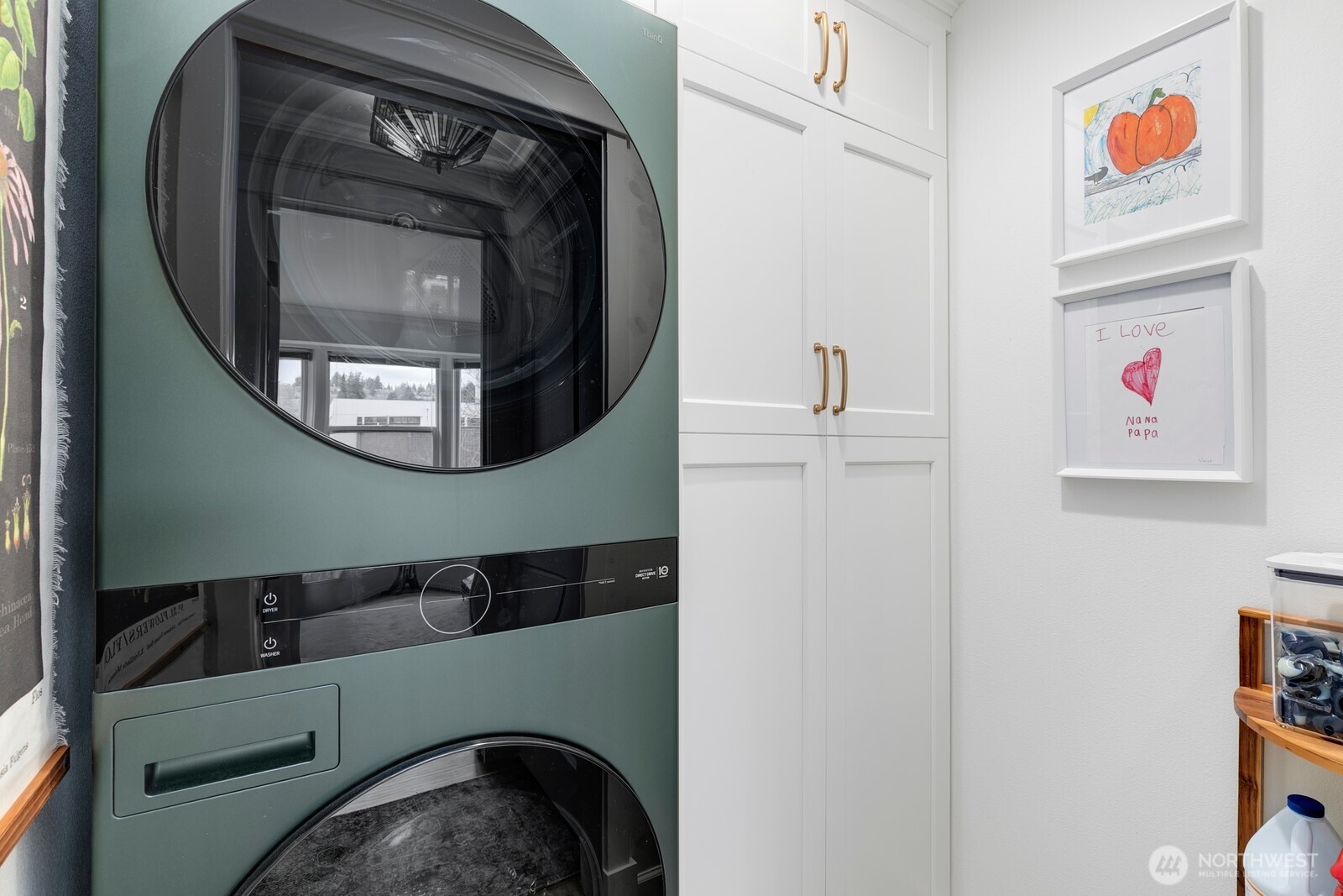 609 7th N #B304, Edmonds, WA 98020