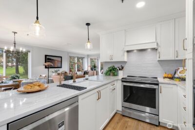 609 7th N #B304, Edmonds, WA 98020 - Photo 5