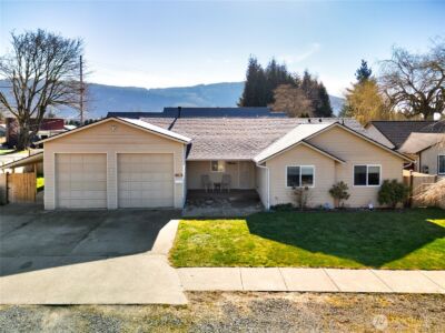 1105 Bennett Street , Sedro Woolley, WA 98284