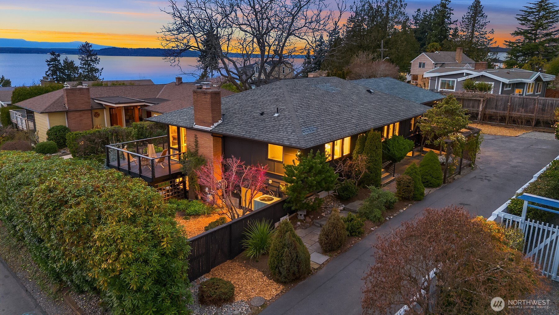 2426 NW 201st Place , Shoreline, WA 98177