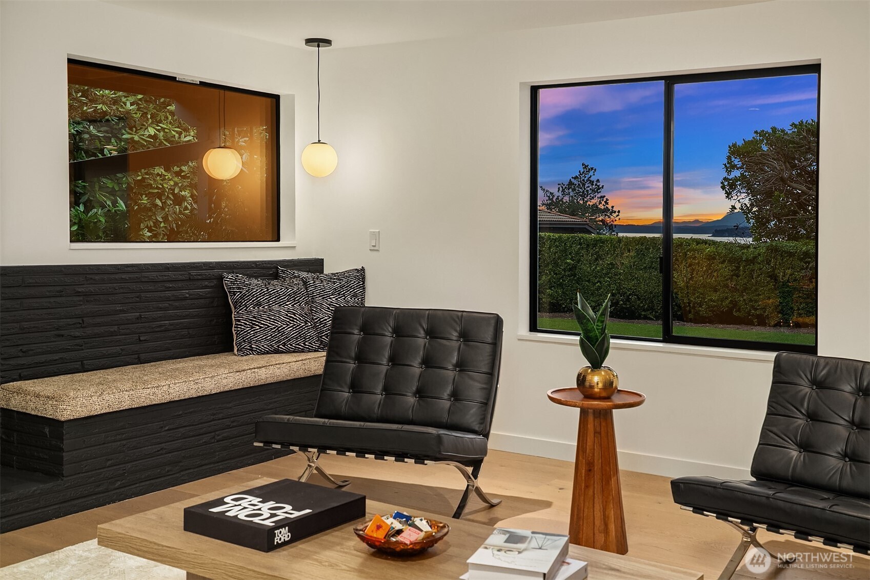 2426 NW 201st Place , Shoreline, WA 98177