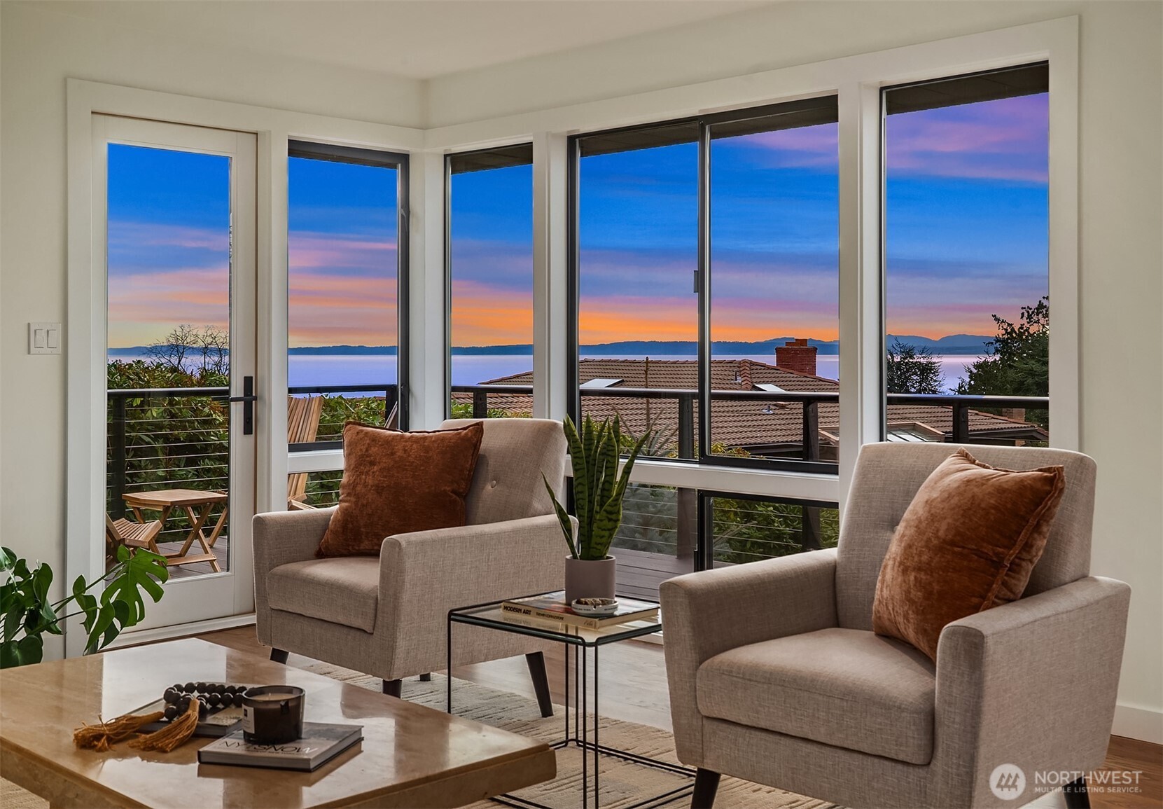 2426 NW 201st Place , Shoreline, WA 98177