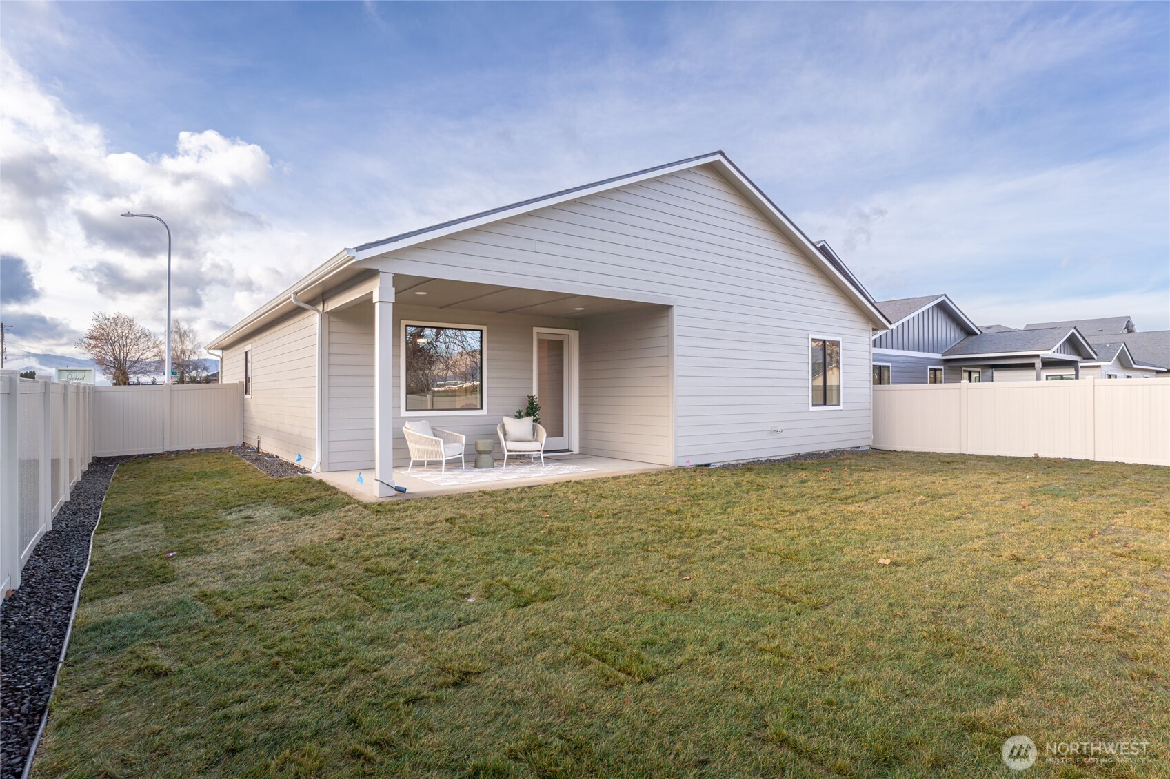 581 S Oasis Loop , East Wenatchee, WA 98802