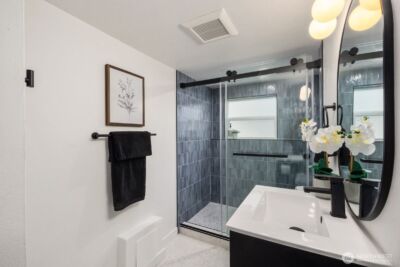 3232 26th Avenue W, Seattle, WA 98199 - Photo 21