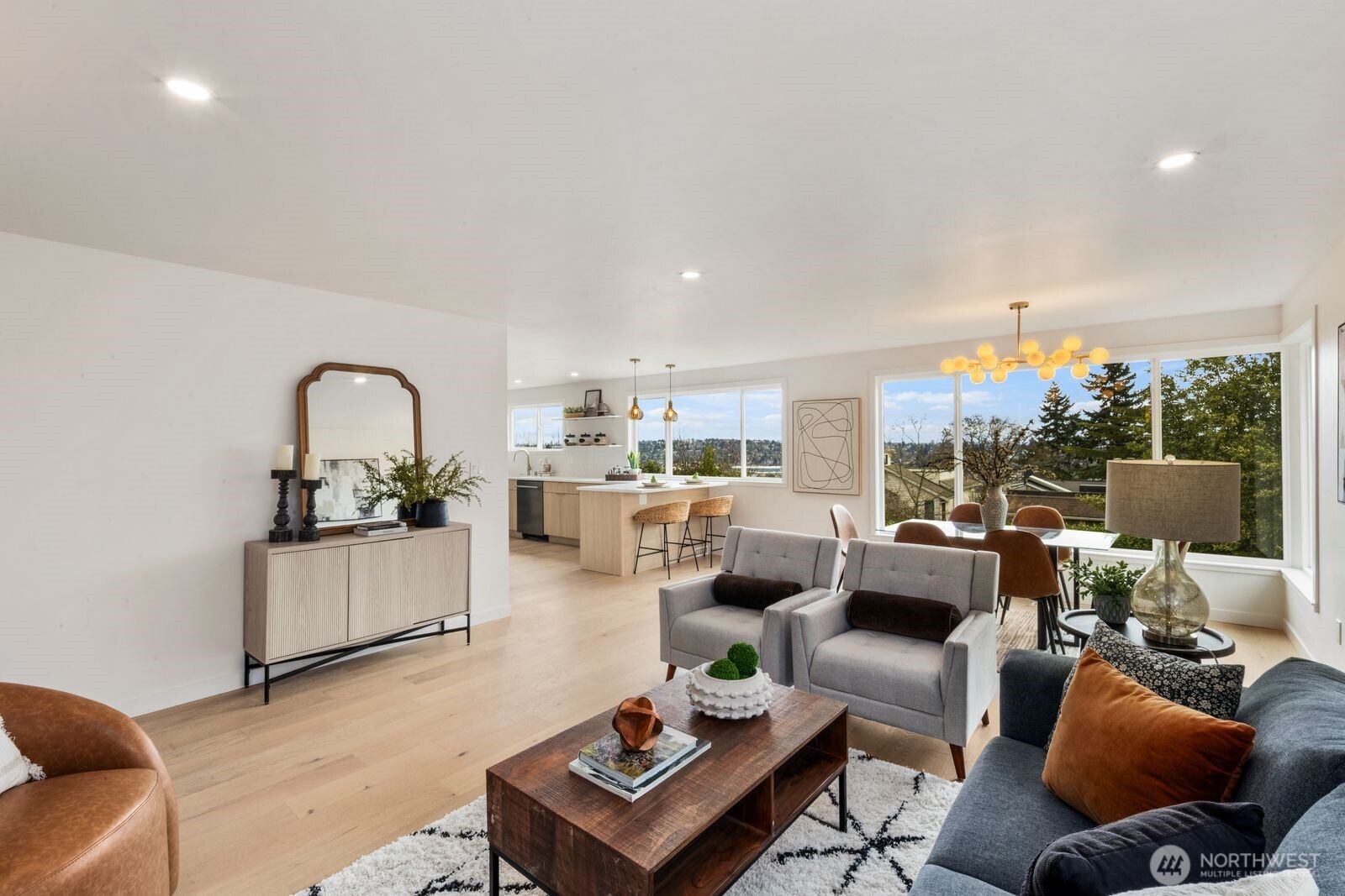 3232 26th Avenue W, Seattle, WA 98199