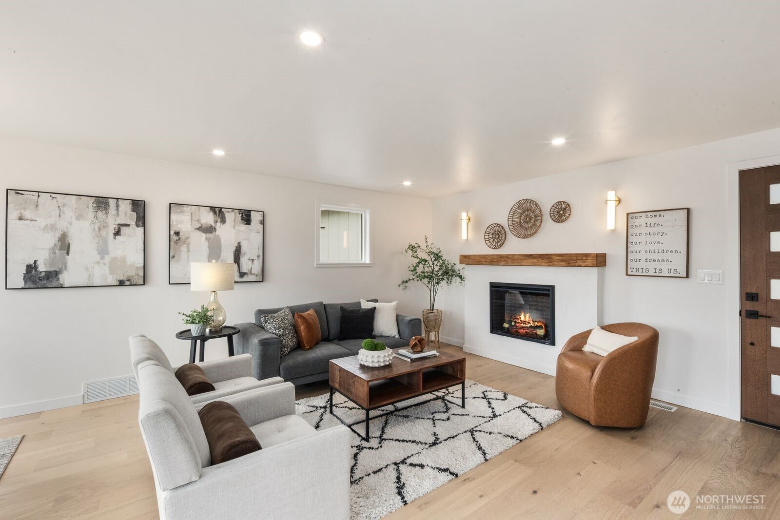 3232 26th Avenue W, Seattle, WA 98199