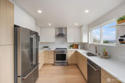 3232 26th Avenue W, Seattle, WA 98199 - Photo 8