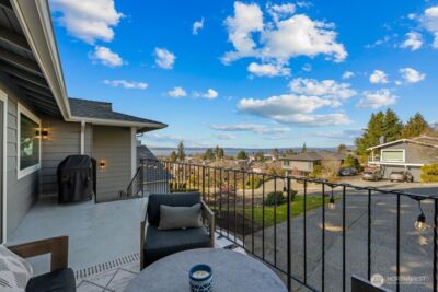 712 Alder Street , Edmonds, WA 98020 - Photo 2