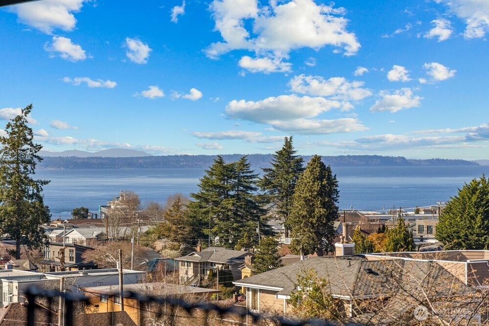 712 Alder Street , Edmonds, WA 98020