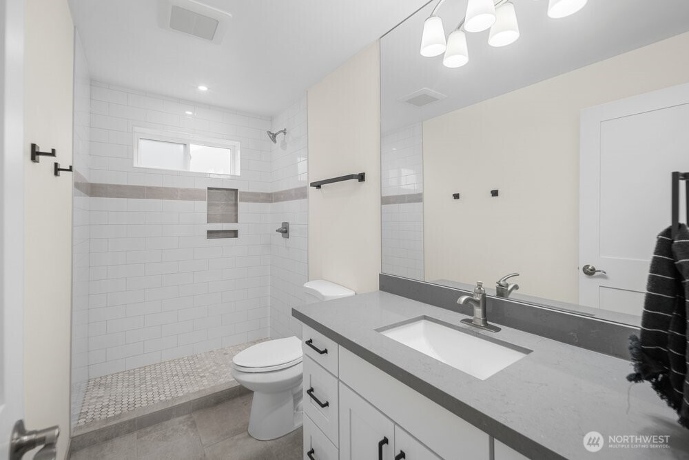 712 Alder Street , Edmonds, WA 98020