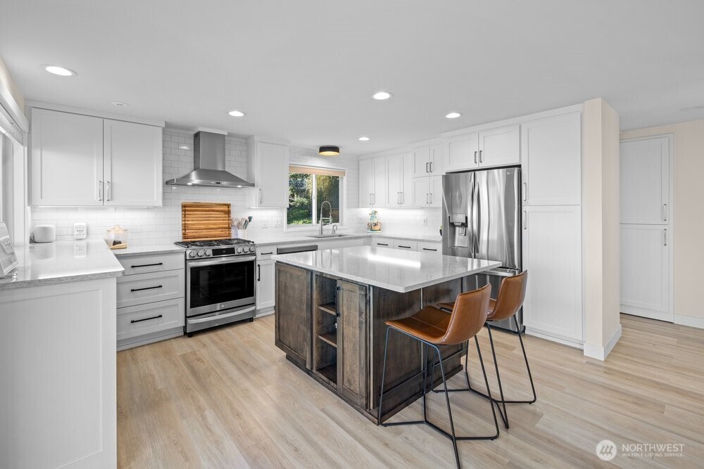 712 Alder Street , Edmonds, WA 98020