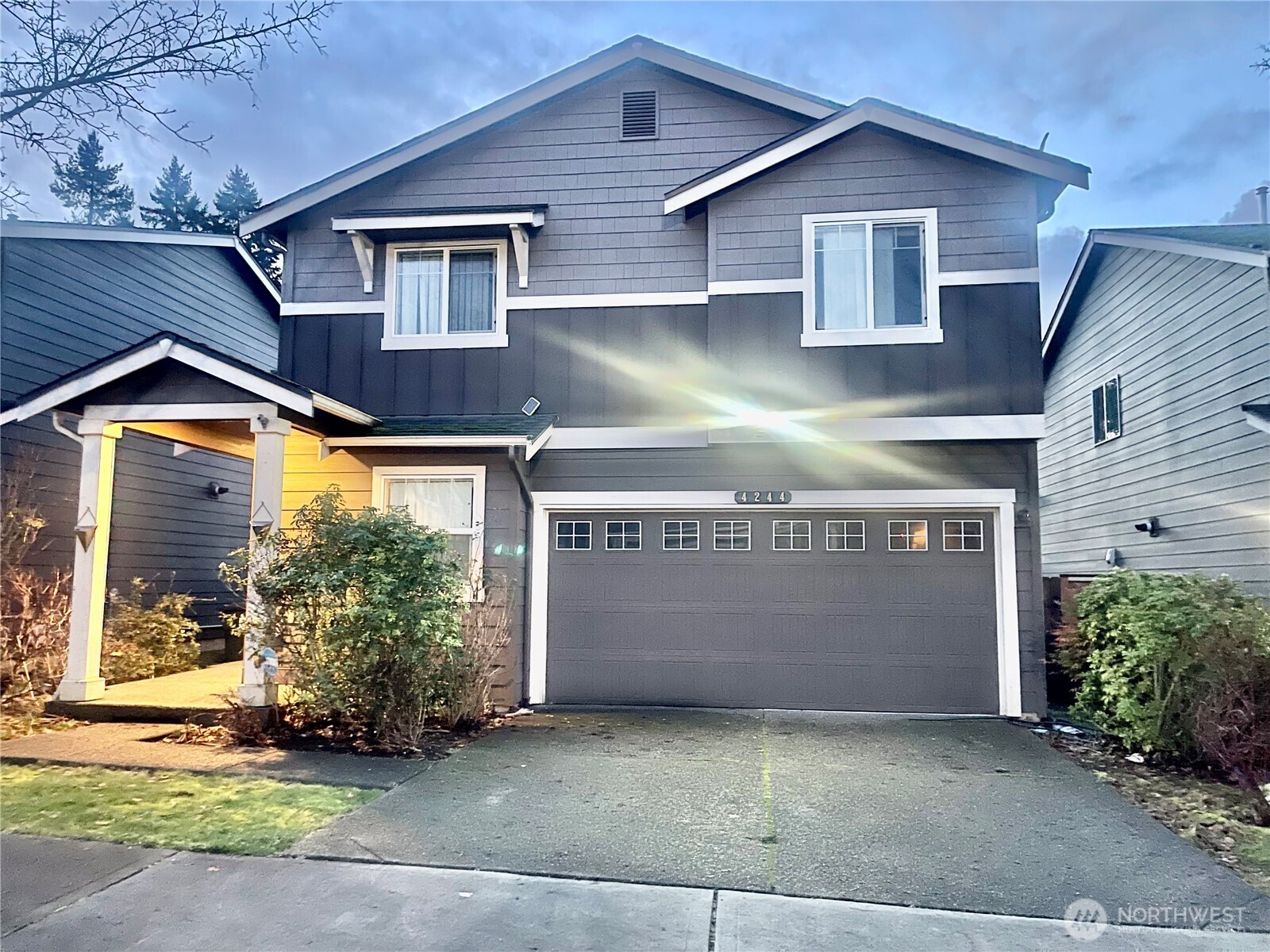 4244 E Roosevelt Avenue , Tacoma, WA 98404