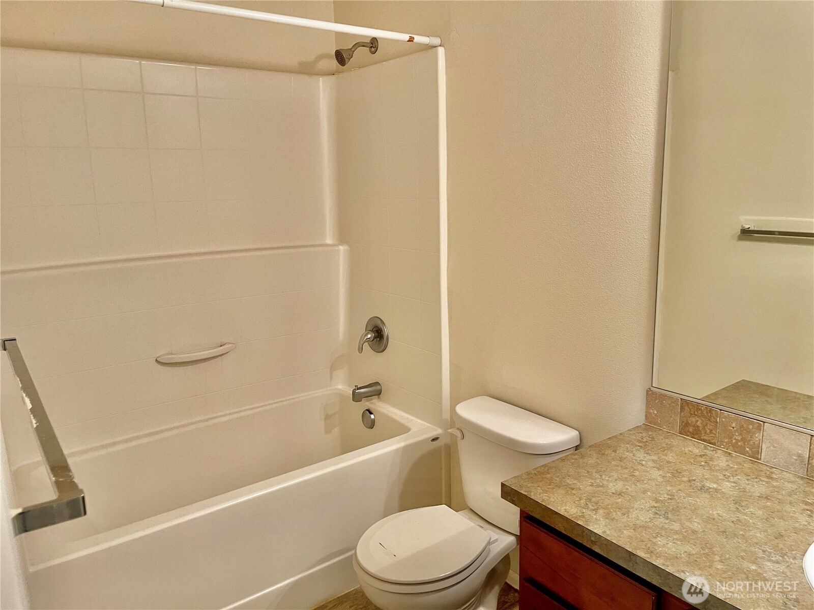 4244 E Roosevelt Avenue , Tacoma, WA 98404