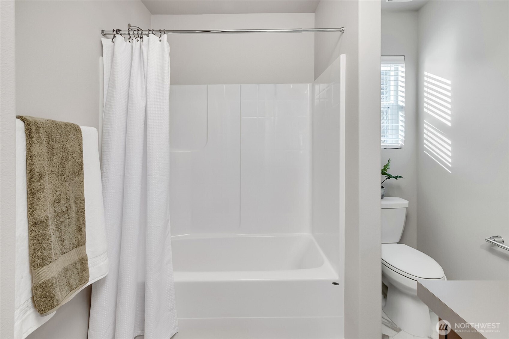 32359 Tolmie Lane , Black Diamond, WA 98010