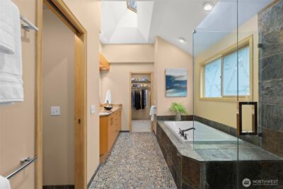 16880 SE 56th Place , Bellevue, WA 98006 - Photo 12