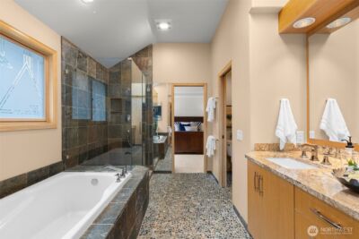 16880 SE 56th Place , Bellevue, WA 98006 - Photo 14