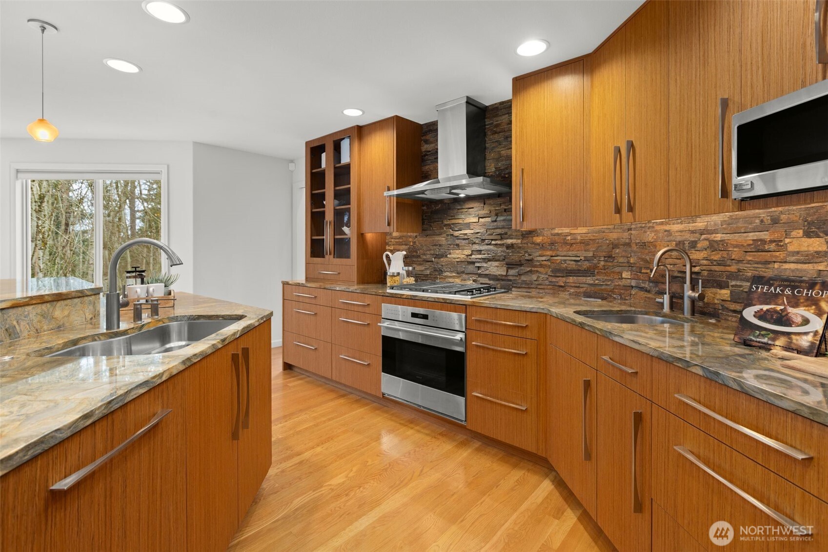 16880 SE 56th Place , Bellevue, WA 98006