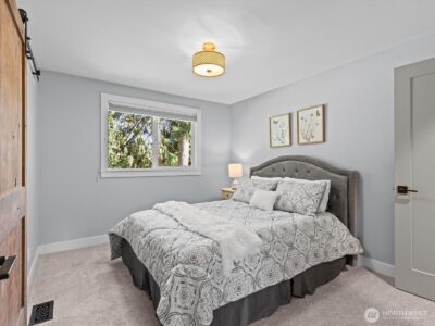 12824 97th Place NE, Kirkland, WA 98034-2799 - Photo 10