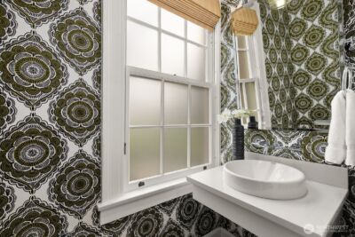 4405 Montana Circle W, Seattle, WA 98199 - Photo 14