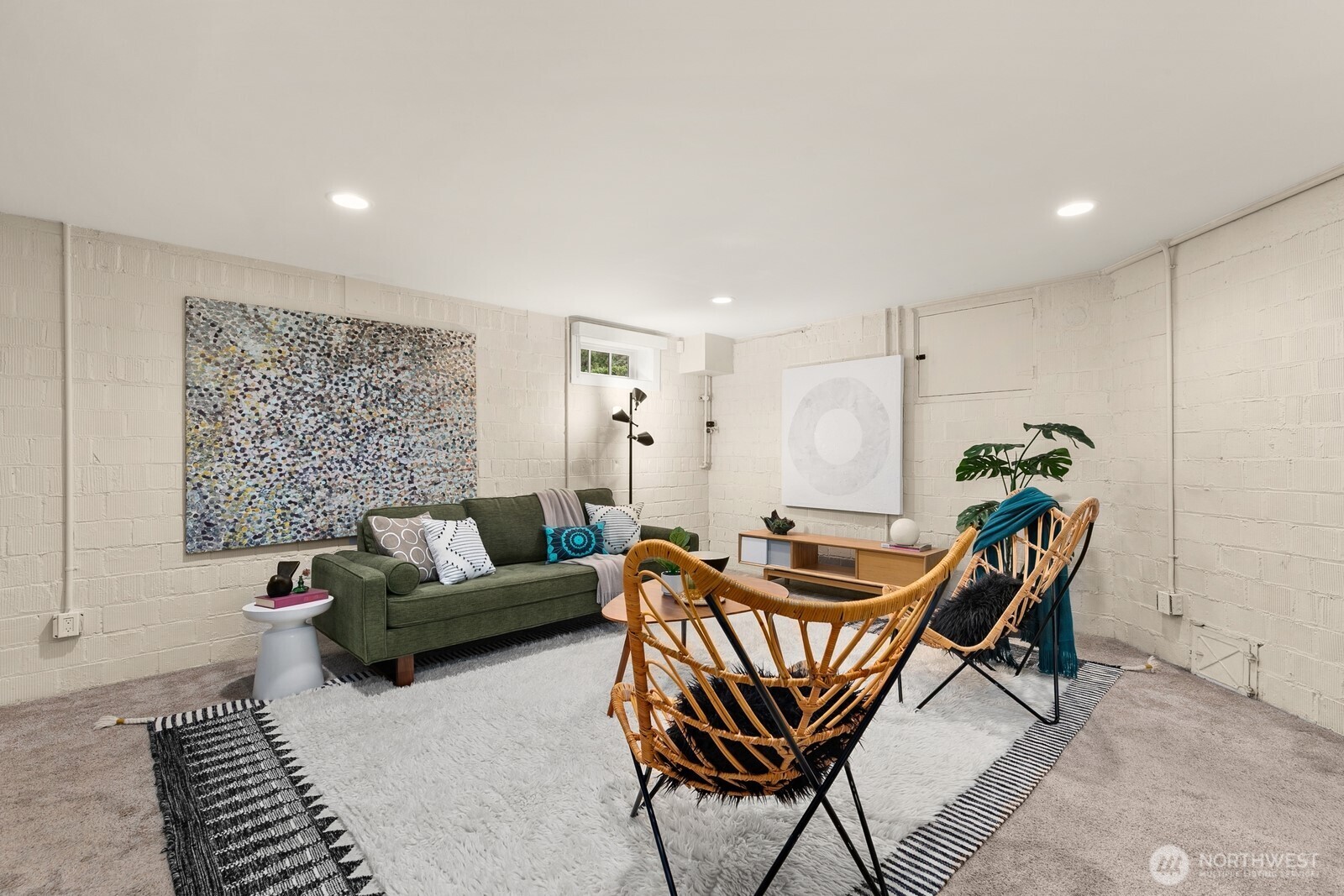 4405 Montana Circle W, Seattle, WA 98199