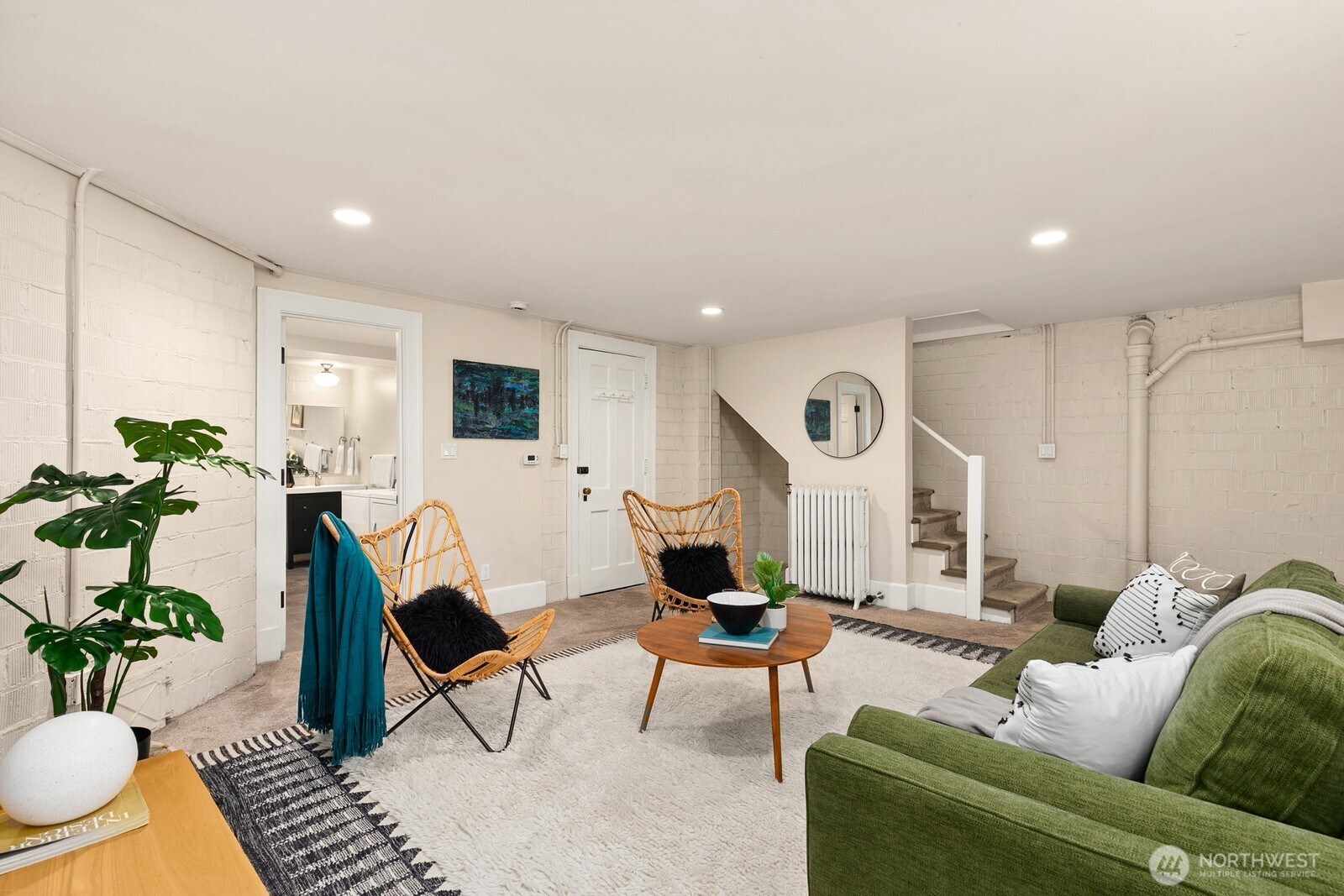 4405 Montana Circle W, Seattle, WA 98199