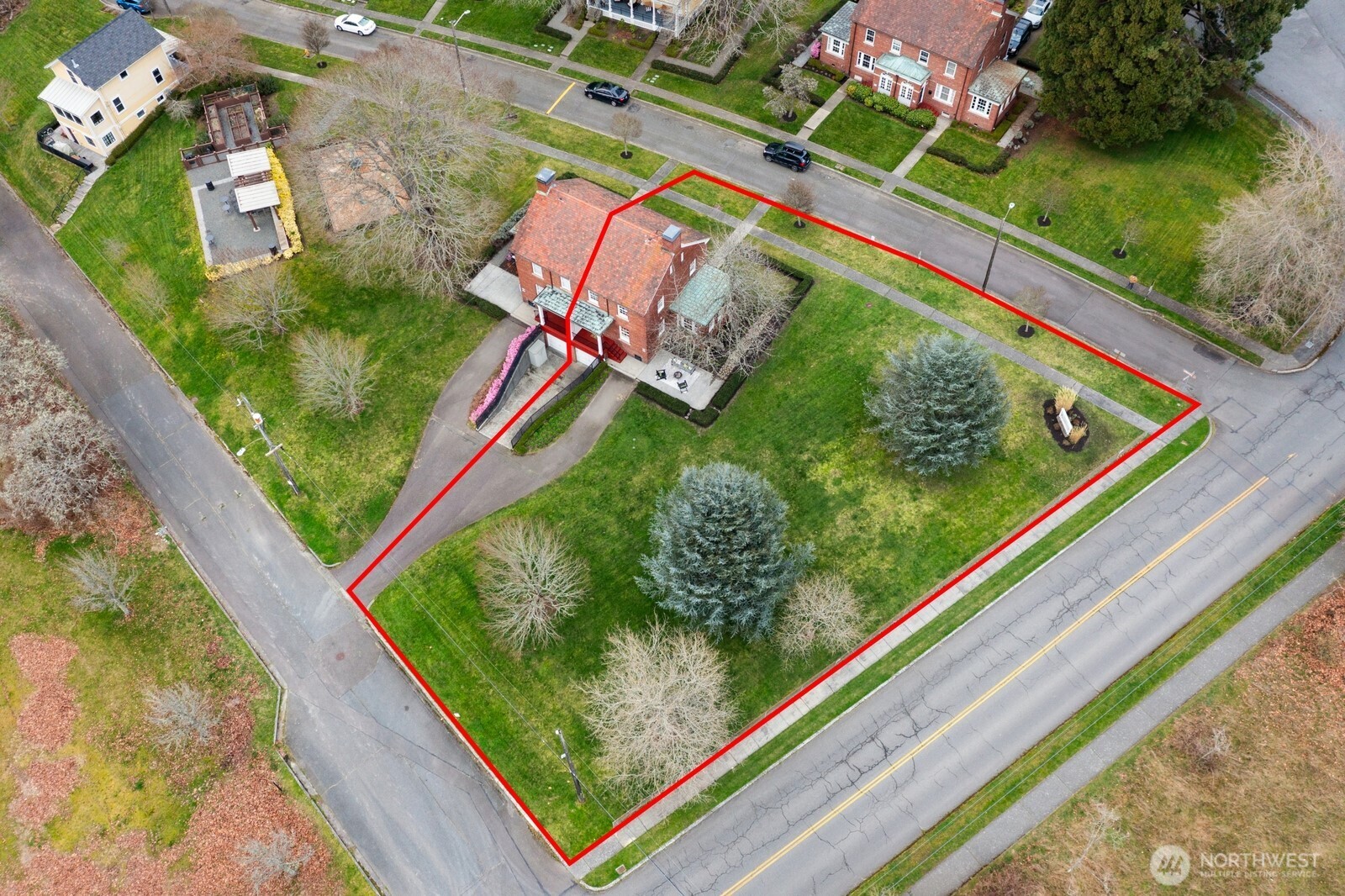 4405 Montana Circle W, Seattle, WA 98199