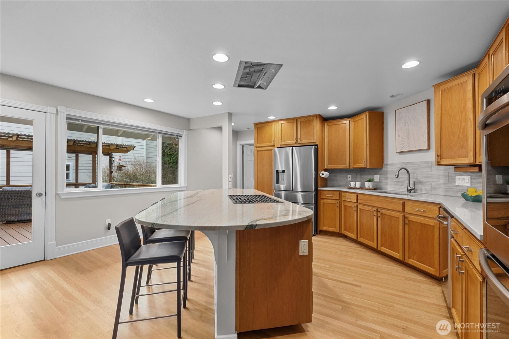 403 Slater Street S, Kirkland, WA 98033