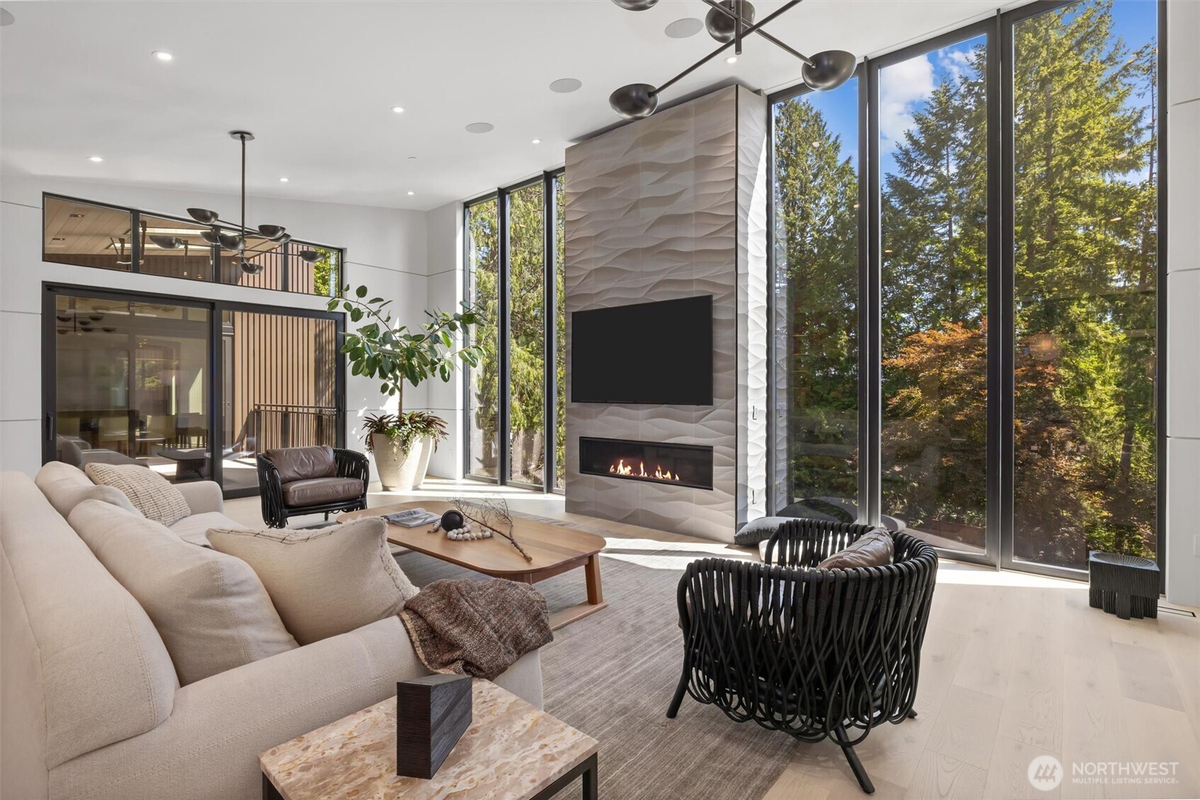 204 Northside Road , Bellevue, WA 98004