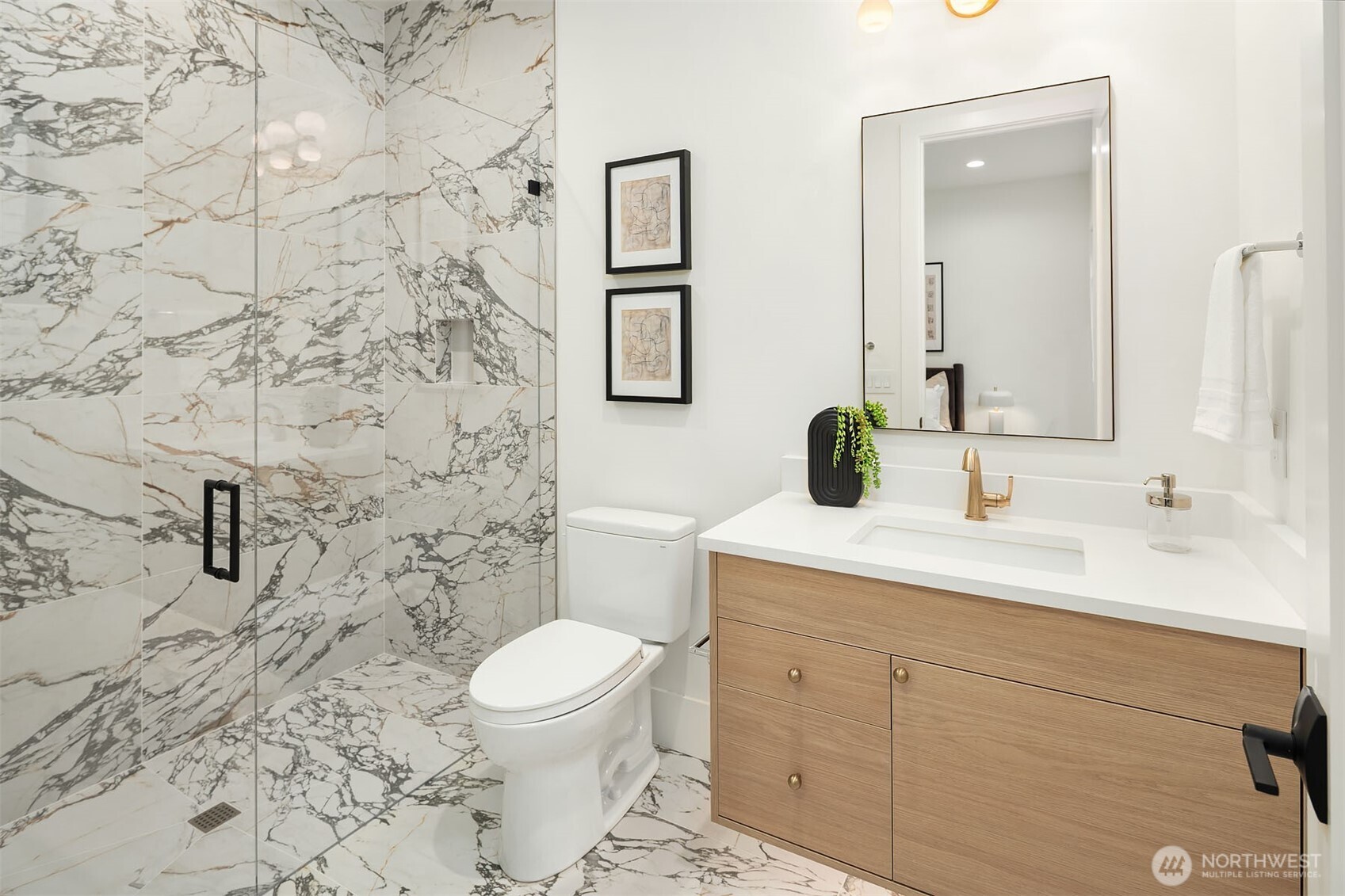 612 11th Avenue , Kirkland, WA 98033