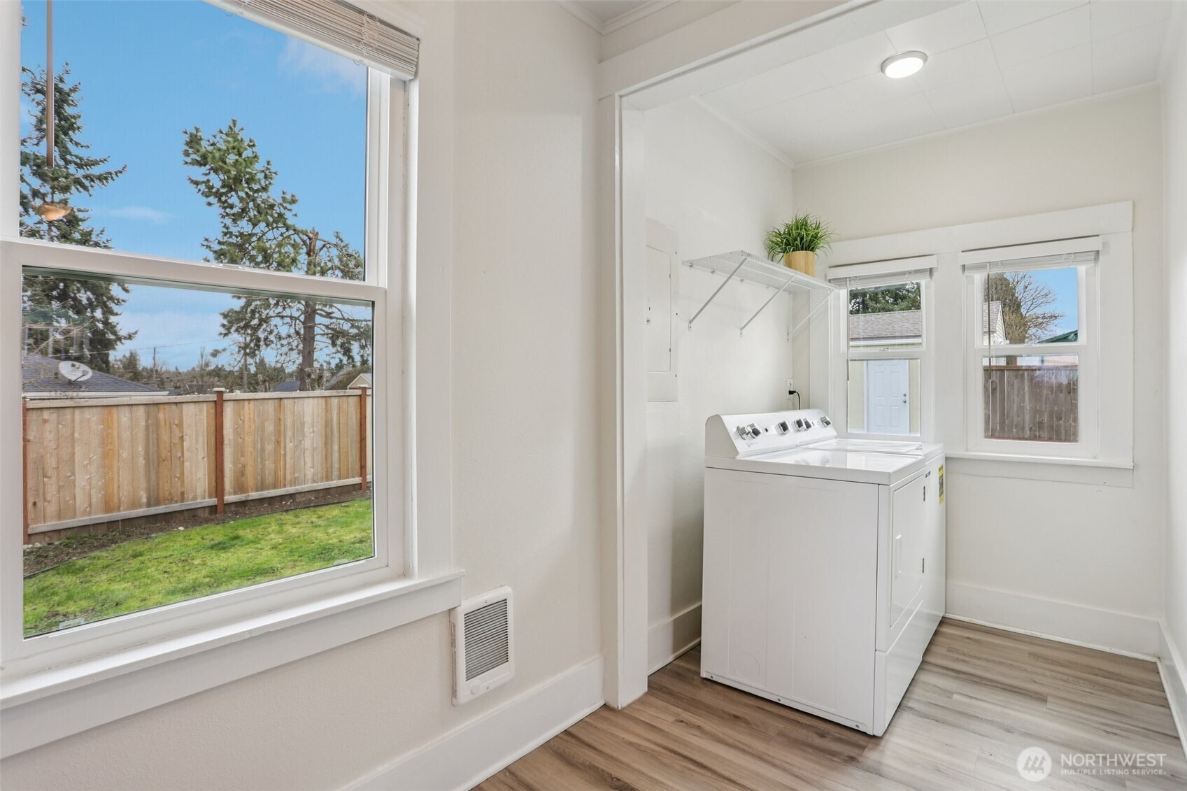 7025 S Warner Street , Tacoma, WA 98409