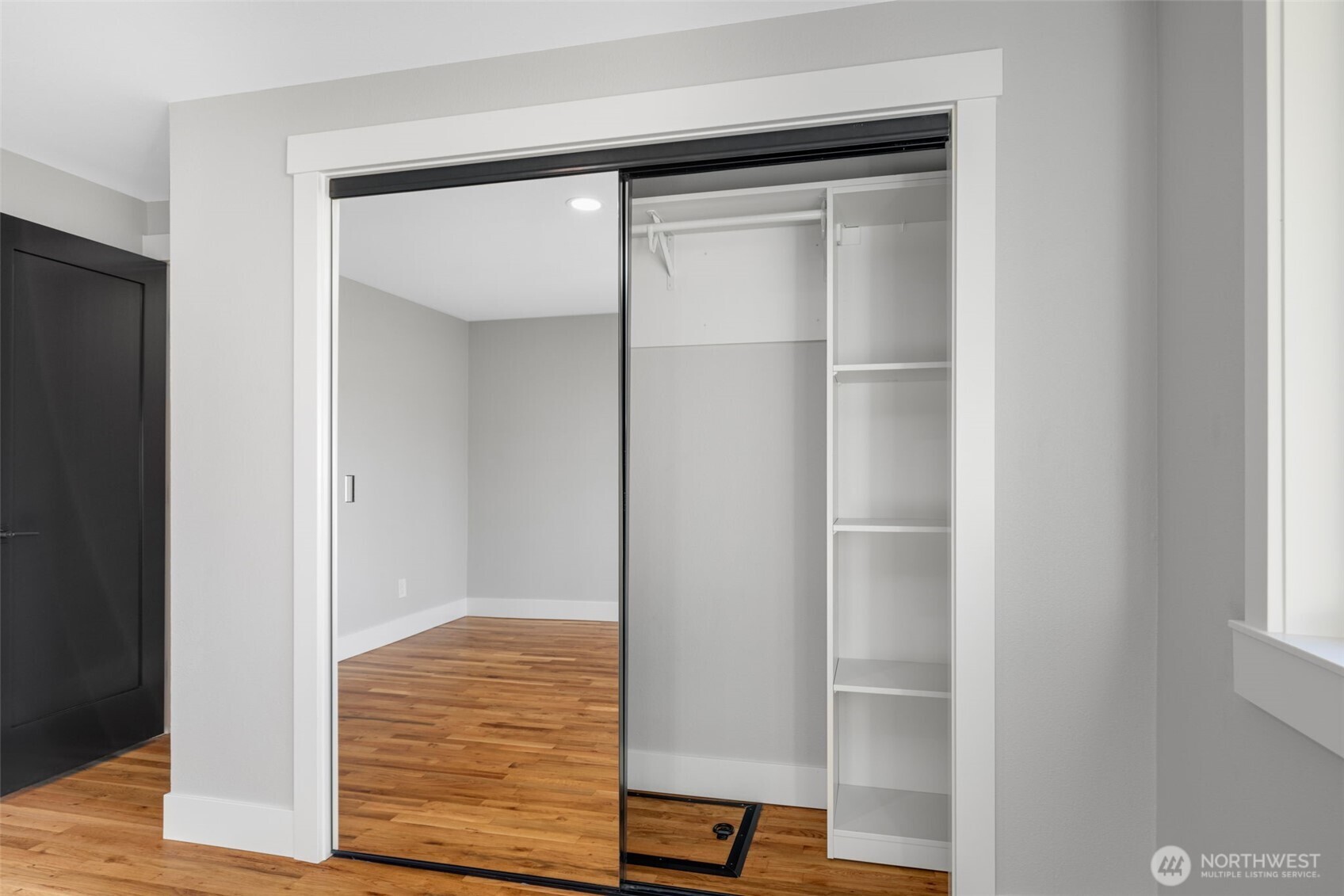 655 Union Ave NE, Renton, WA 98059