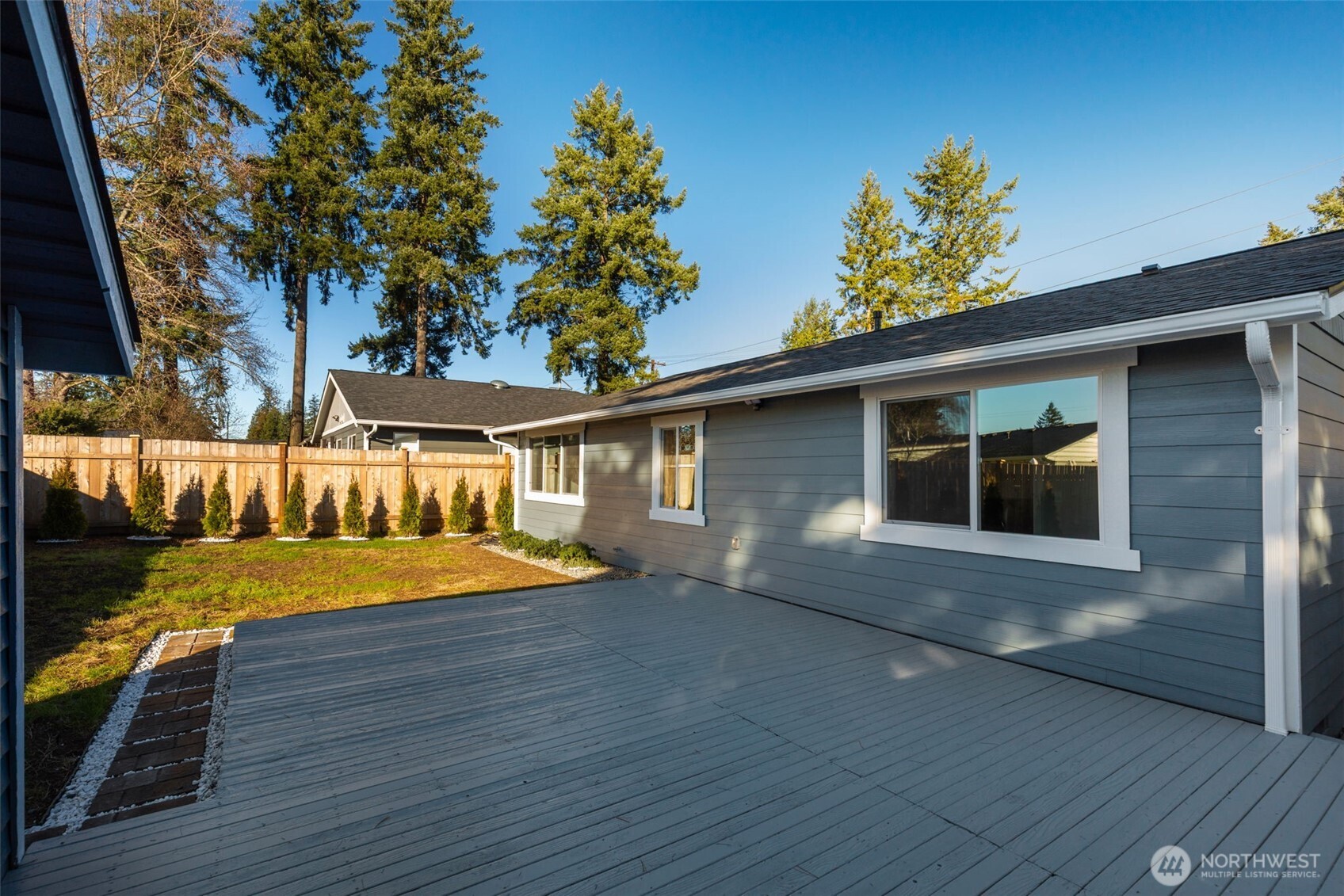 655 Union Ave NE, Renton, WA 98059