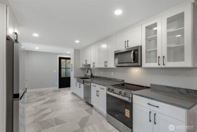 655 Union Ave NE, Renton, WA 98059 - Photo 6