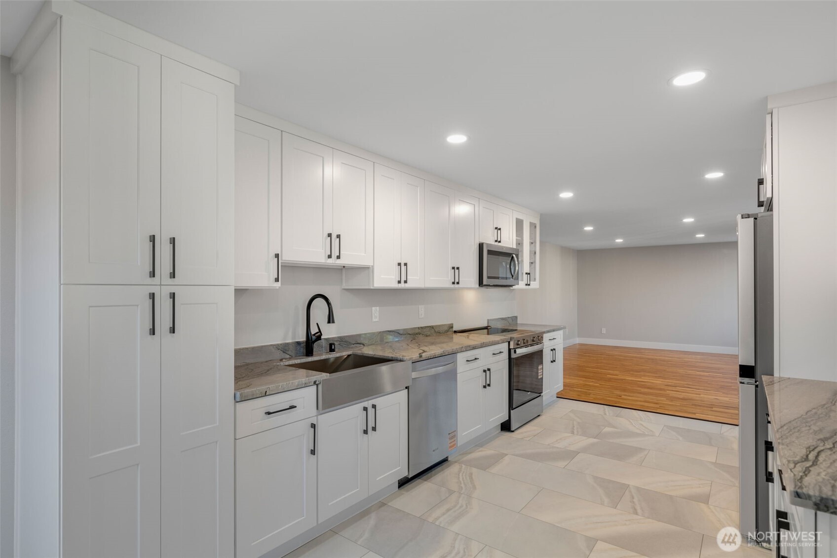 655 Union Ave NE, Renton, WA 98059