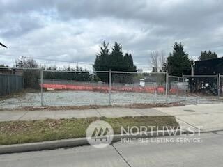 326 -330 NW 85th Street , Seattle, WA 98117 - Photo 5