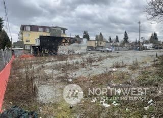 326 -330 NW 85th Street , Seattle, WA 98117 - Photo 9