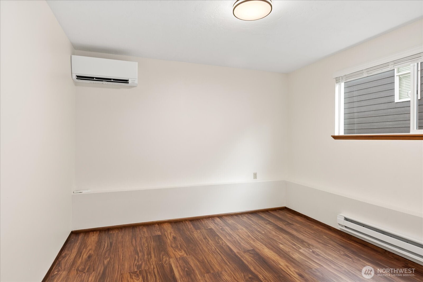 361 Grandview Avenue , Camano Island, WA 98282