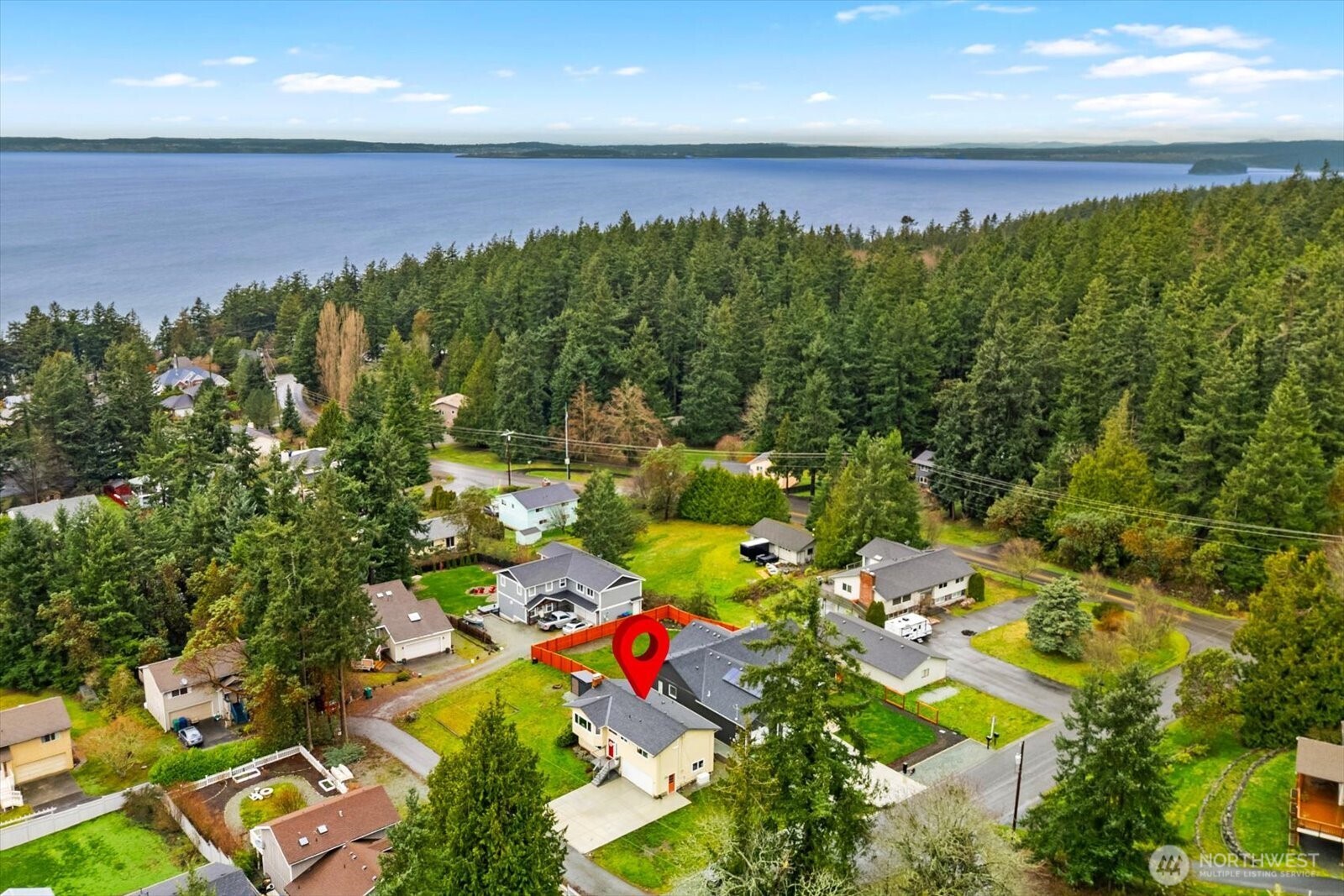 361 Grandview Avenue , Camano Island, WA 98282