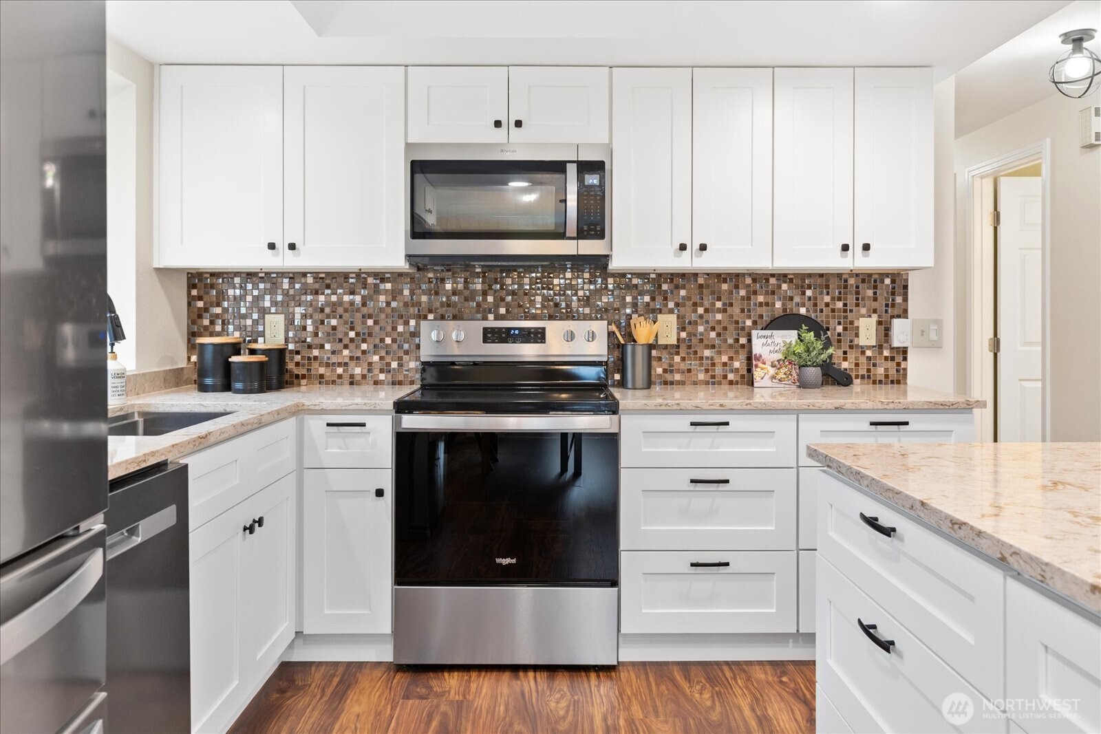 361 Grandview Avenue , Camano Island, WA 98282