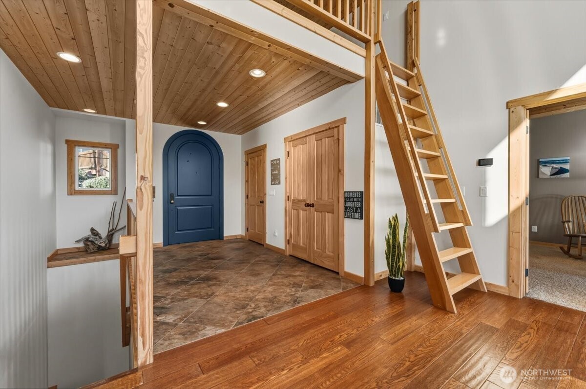 101 Driftwood Lane , Chelan, WA 98816