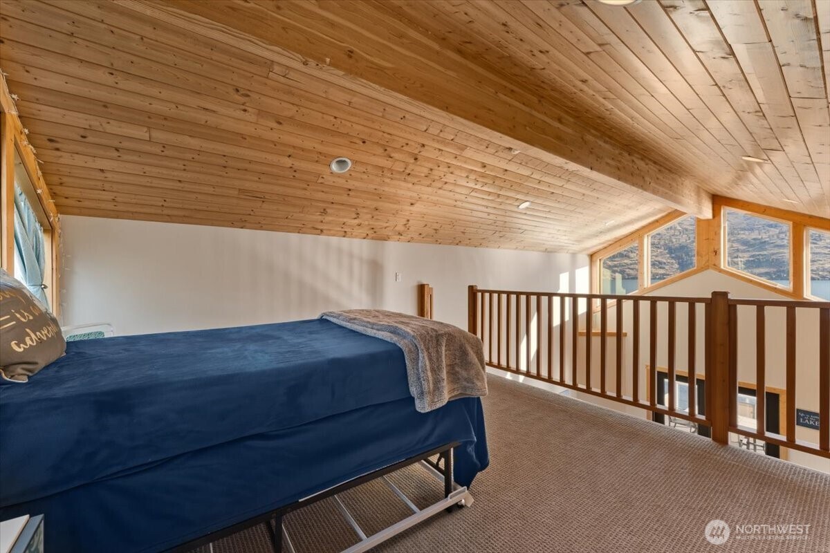 101 Driftwood Lane , Chelan, WA 98816