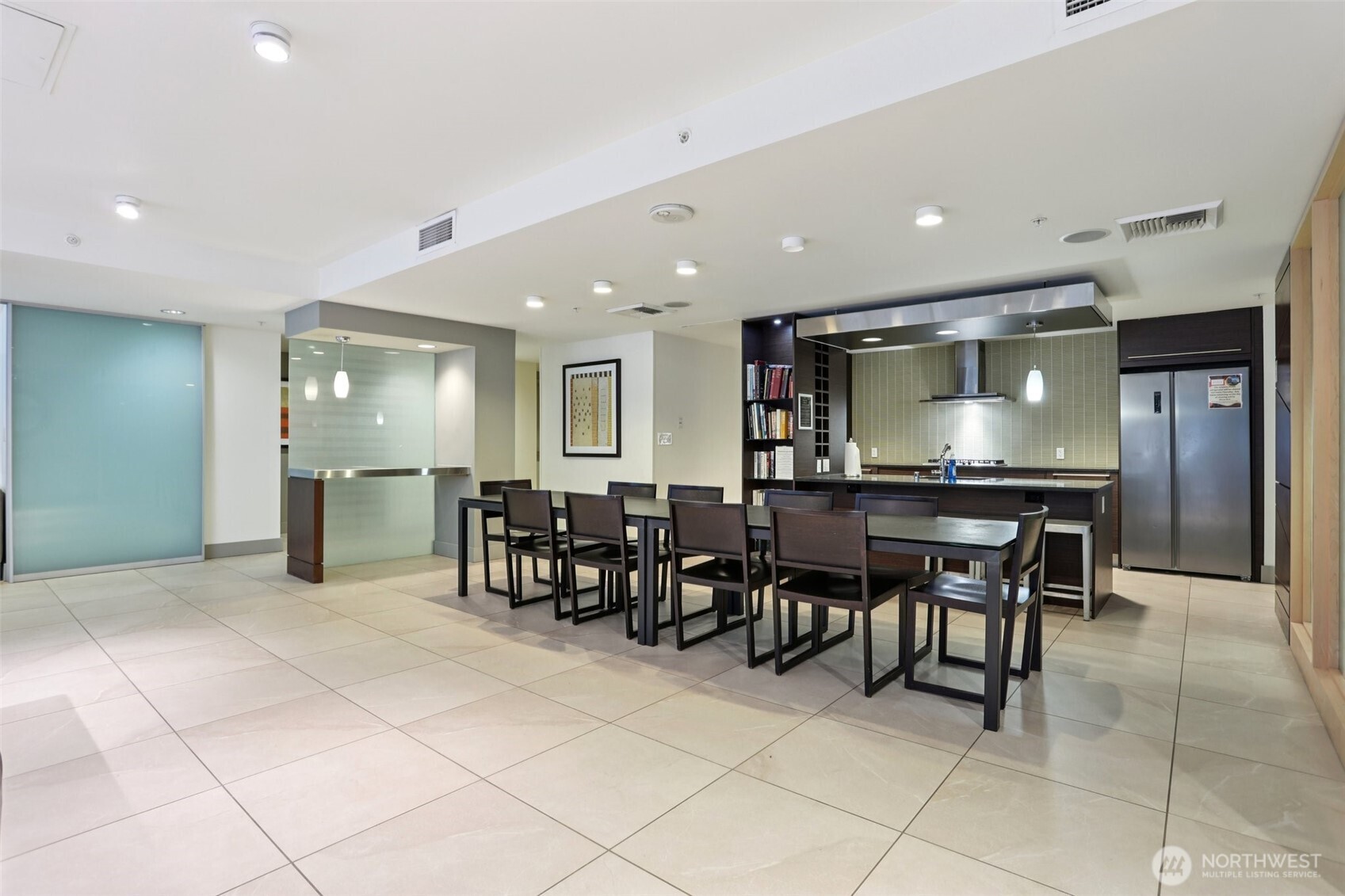 820 Blanchard Street #904, Seattle, WA 98121-2650