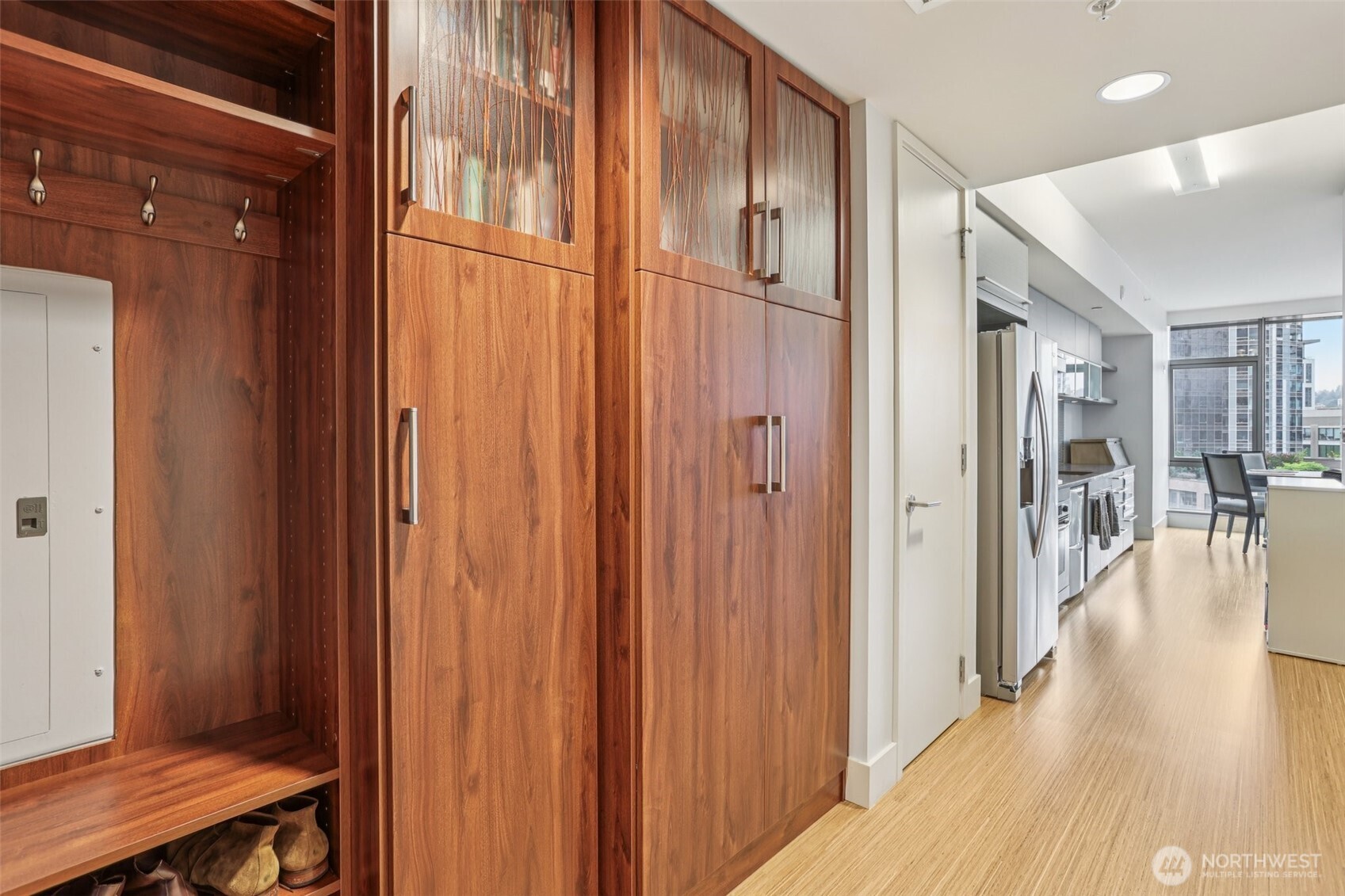 820 Blanchard Street #904, Seattle, WA 98121-2650