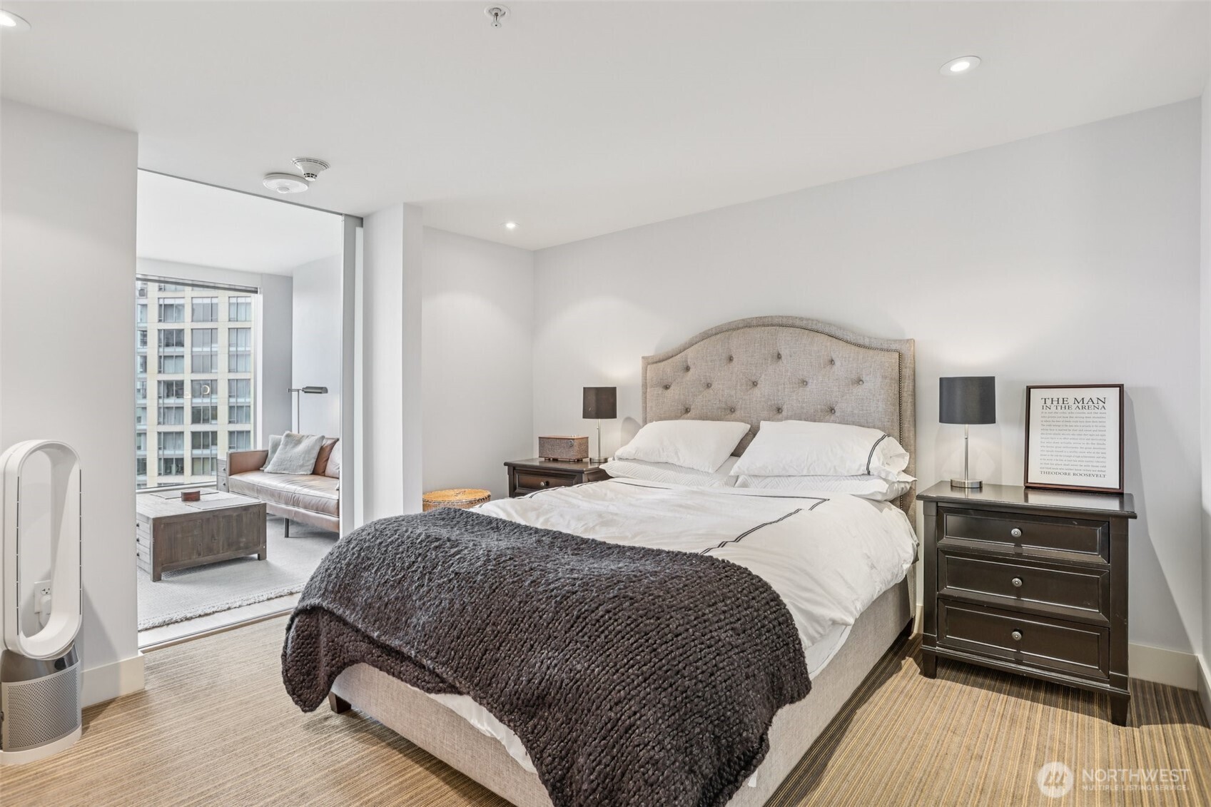 820 Blanchard Street #904, Seattle, WA 98121-2650