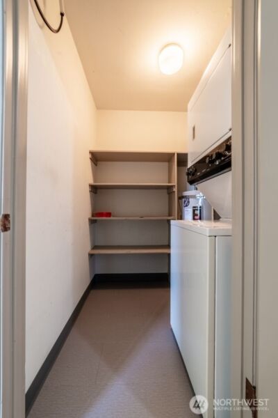 2502 Canterbury Lane E #406, Seattle, WA 98112 - Photo 18