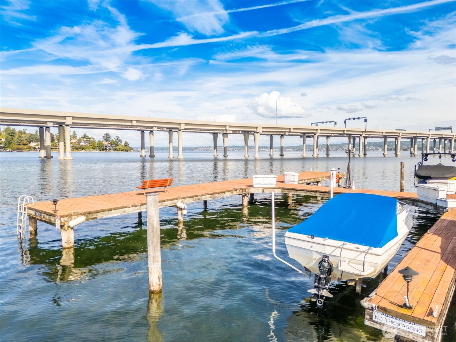 2502 Canterbury Lane E #406, Seattle, WA 98112