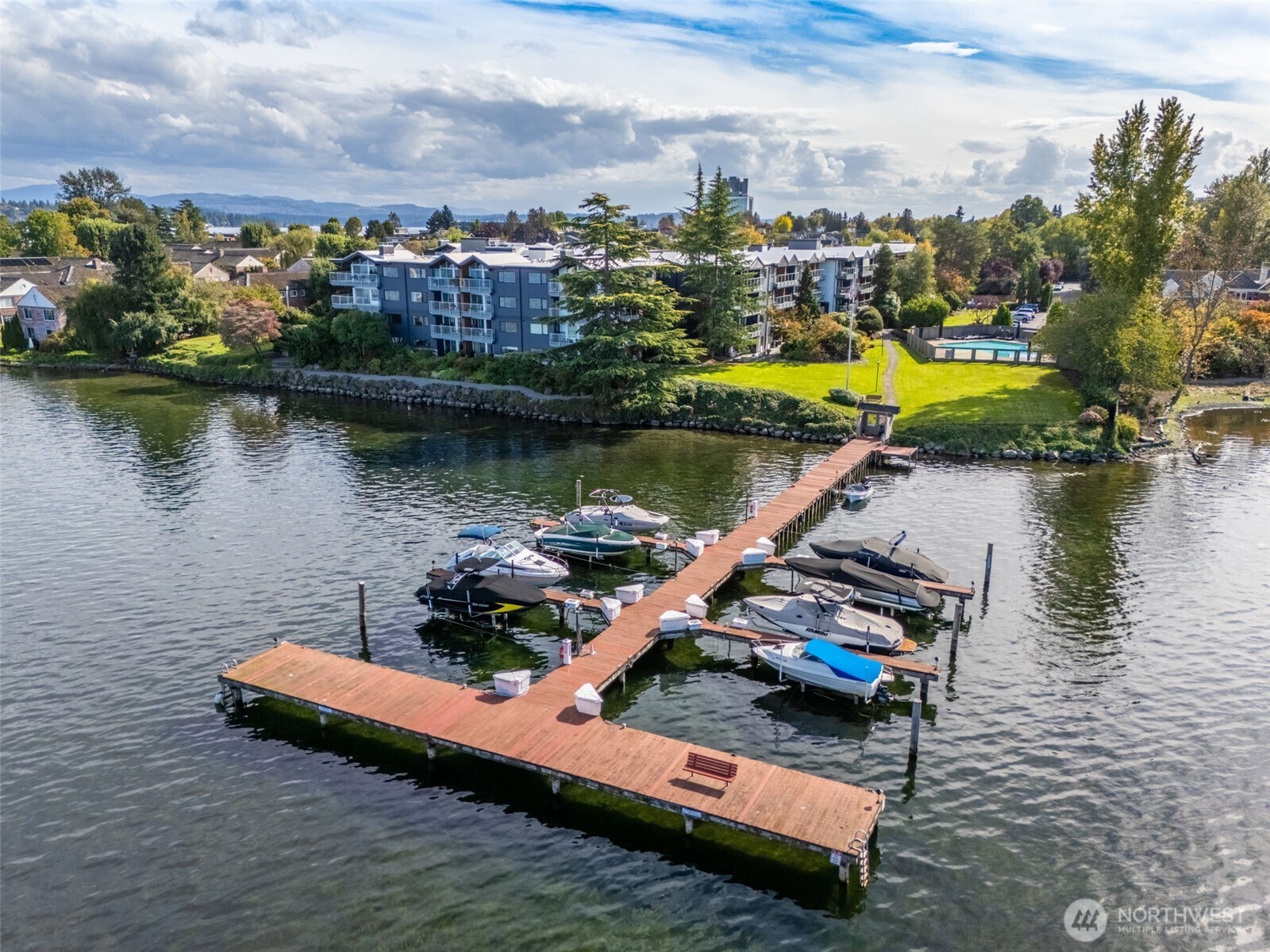 2502 Canterbury Lane E #406, Seattle, WA 98112