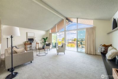 2502 Canterbury Lane E #406, Seattle, WA 98112 - Photo 9